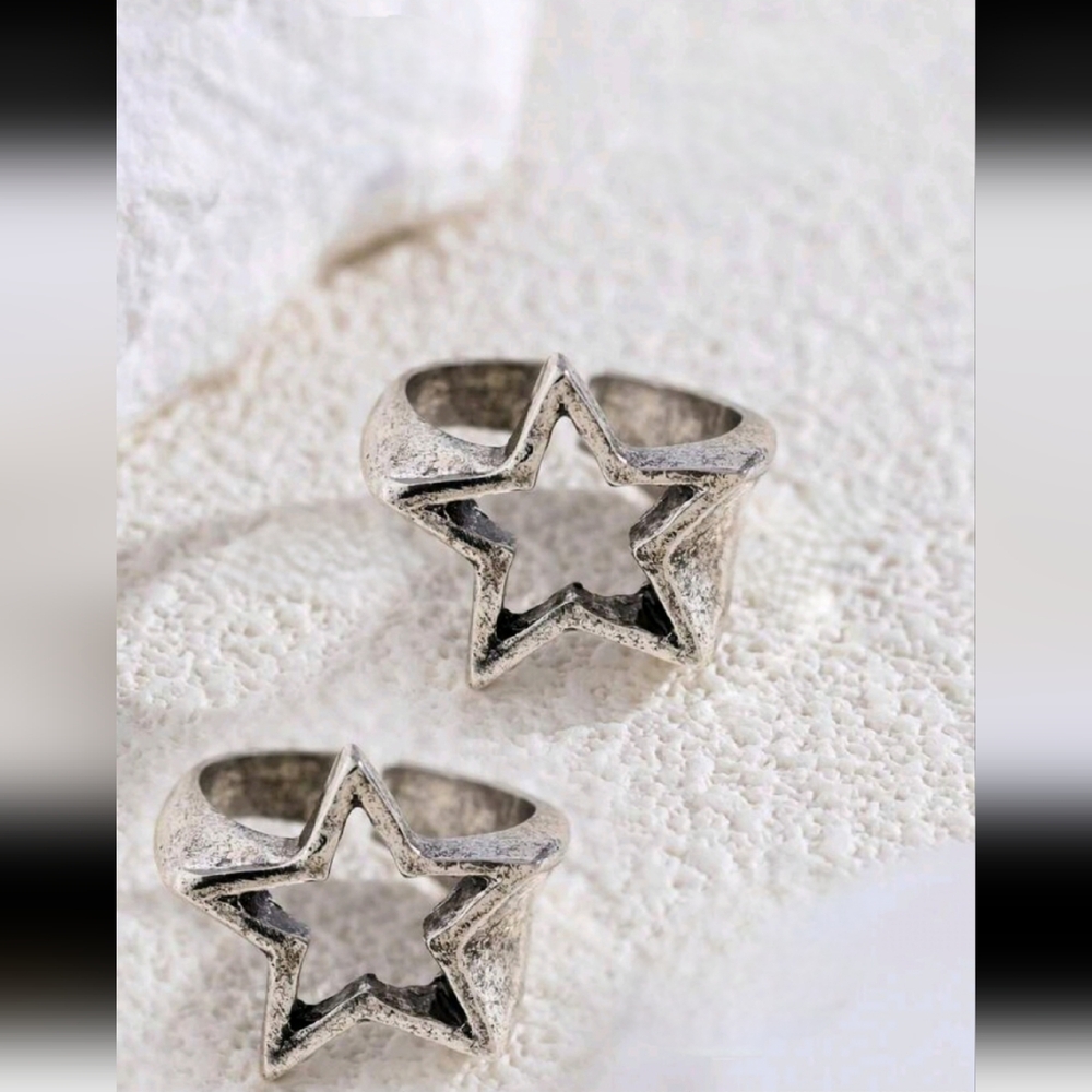 Star Ring - Picture 4 of 4